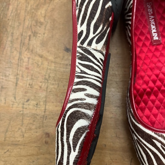 Enzo Angiolini zebra print flats s - Picture 3 of 4
